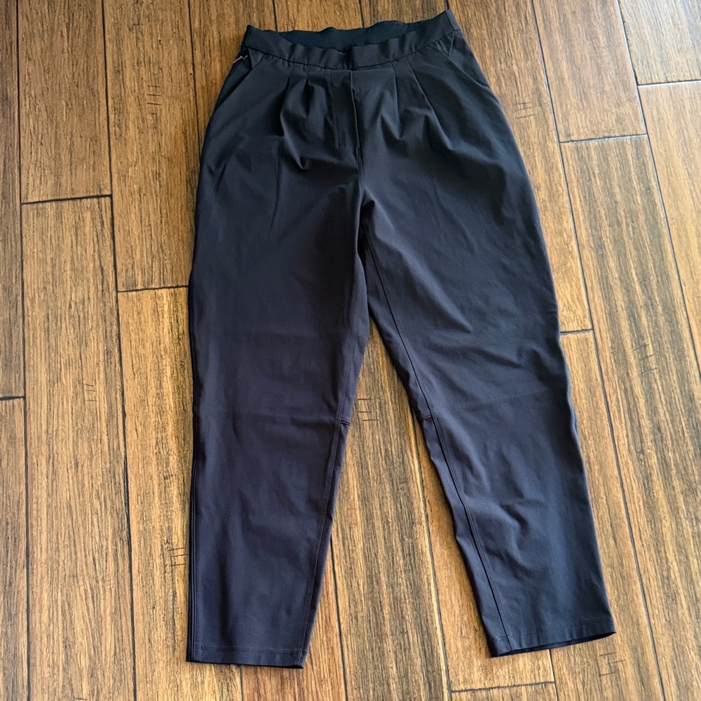 Lululemon Essential High Rise Trouser